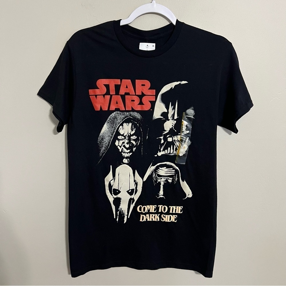 NWT Men's Star Wars Villians Come to the Dark Side Graphic T-Shirt size small
